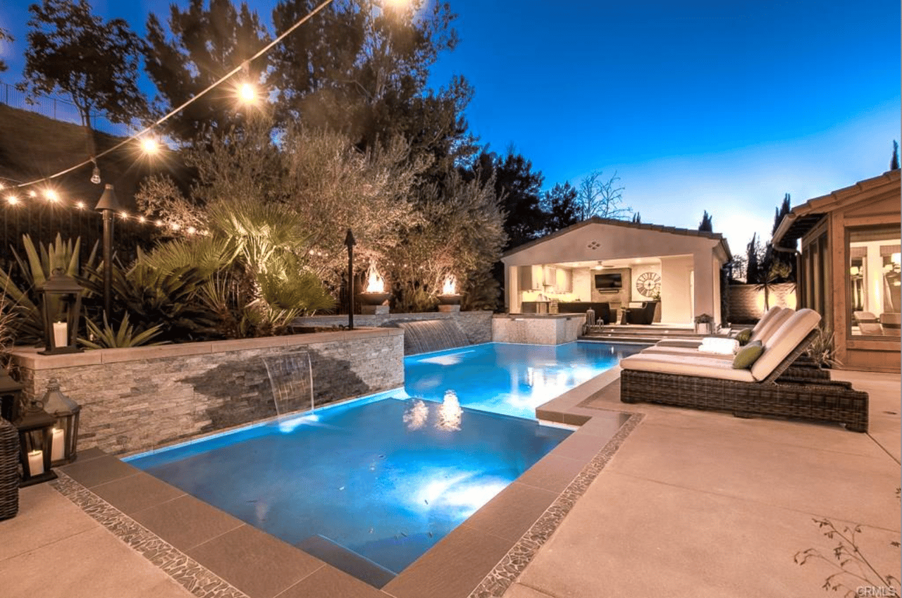 11 Vaquero Road