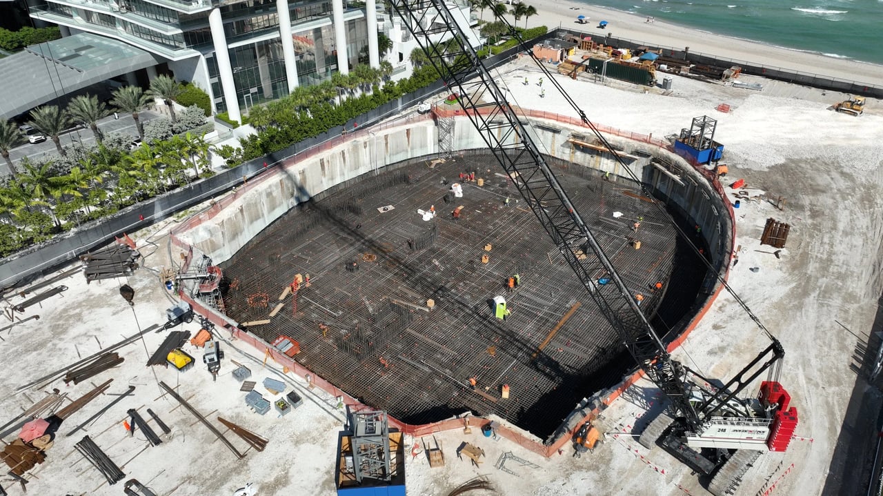 November 2025 |  Bentley Residences Miami Completes the Largest Residential Concrete Pour in Florida’s History