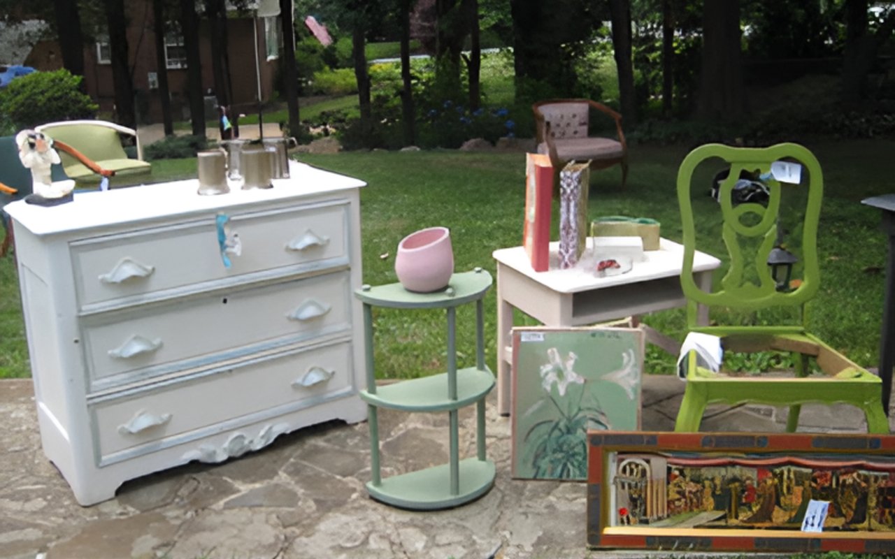 Pictures from the Tag Sale Today!