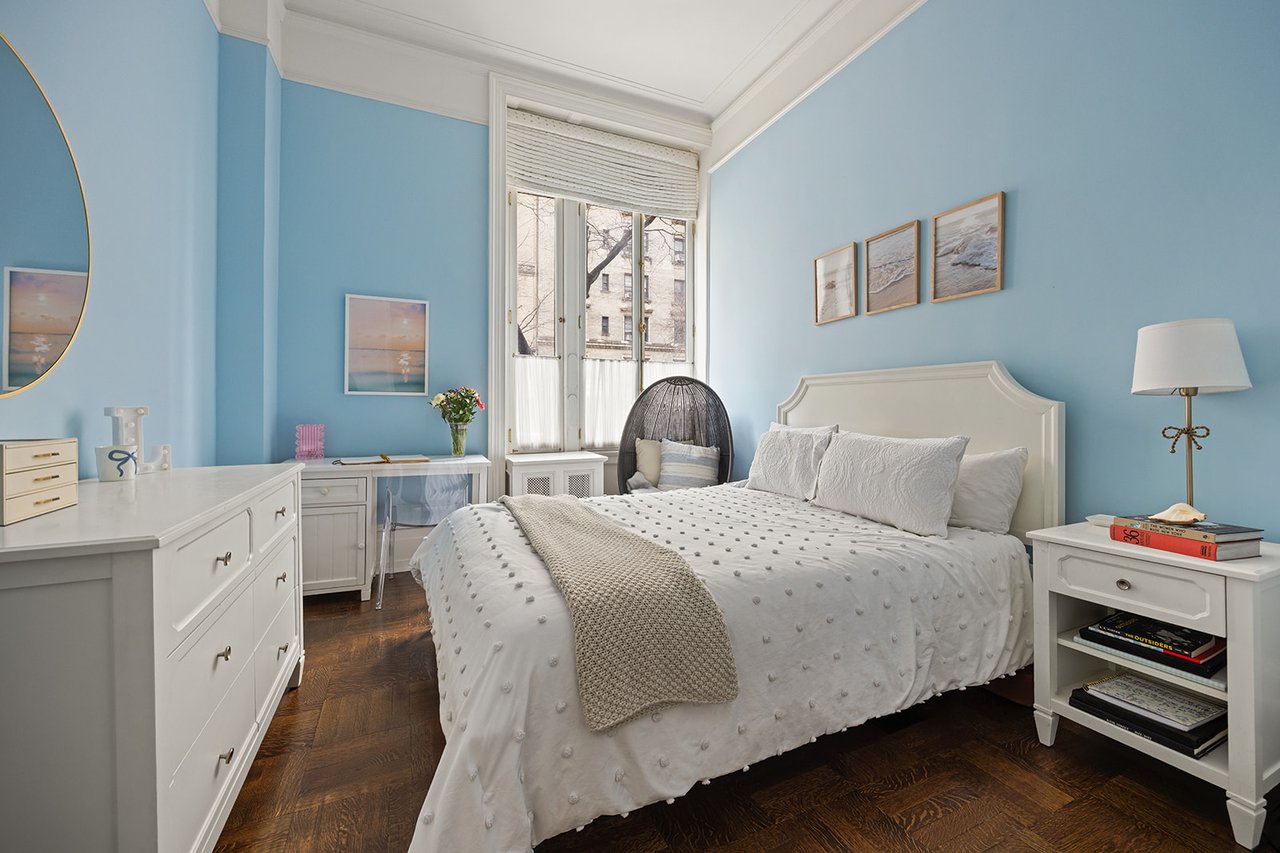 895 West End Avenue Unit 1B