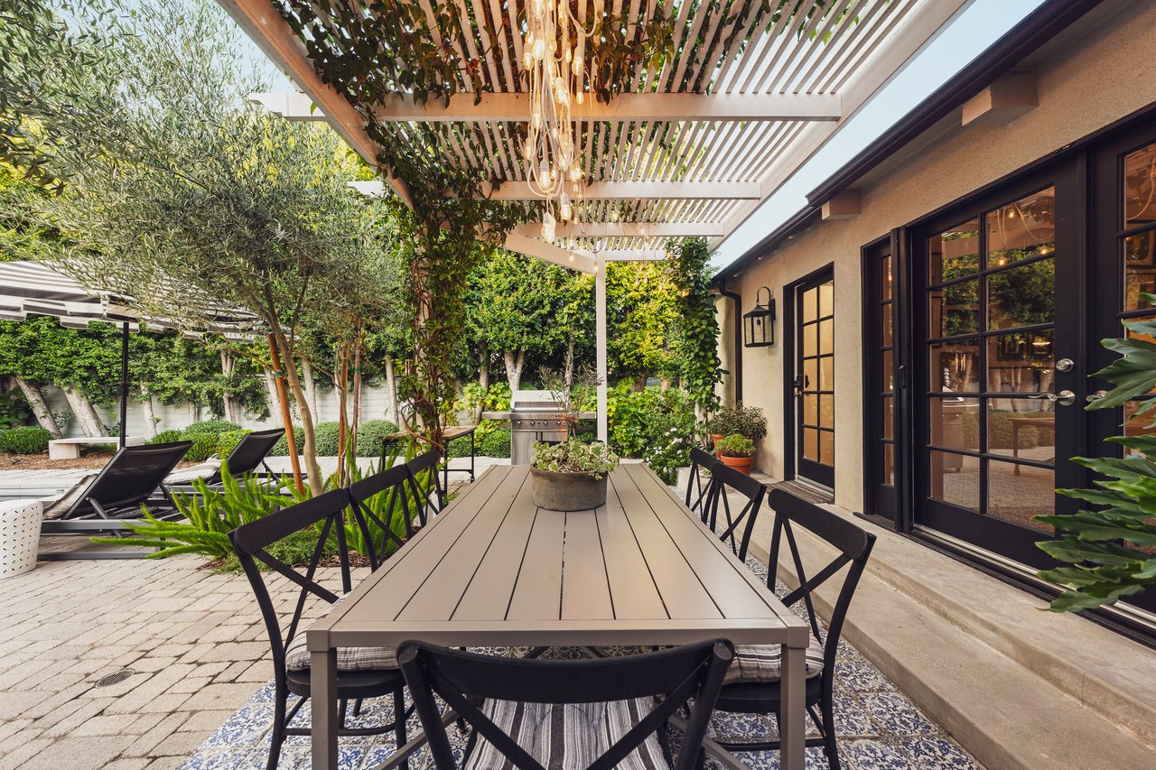 13109 Valley Vista Blvd, Studio City