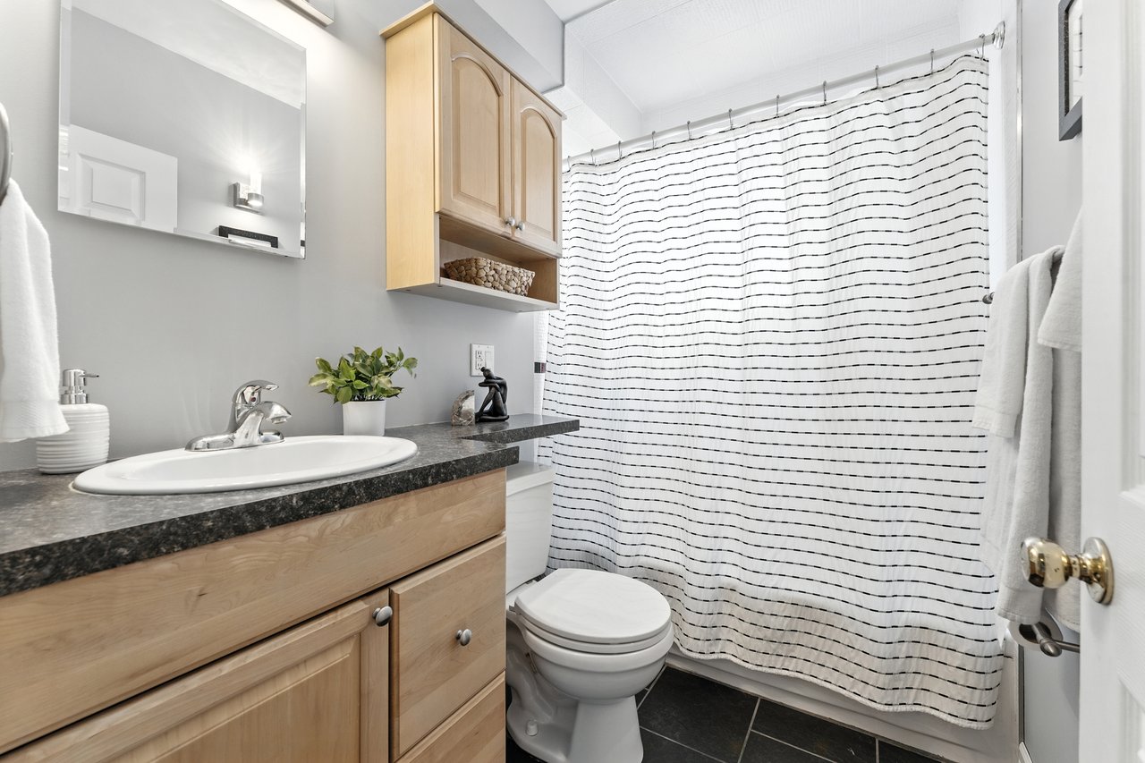 4 Fulham Dr