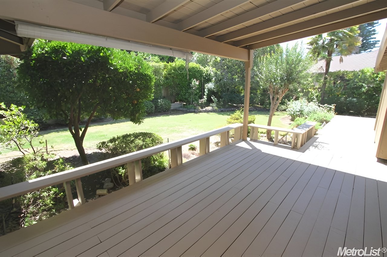Sold! Happy Buyers in Fair Oaks!