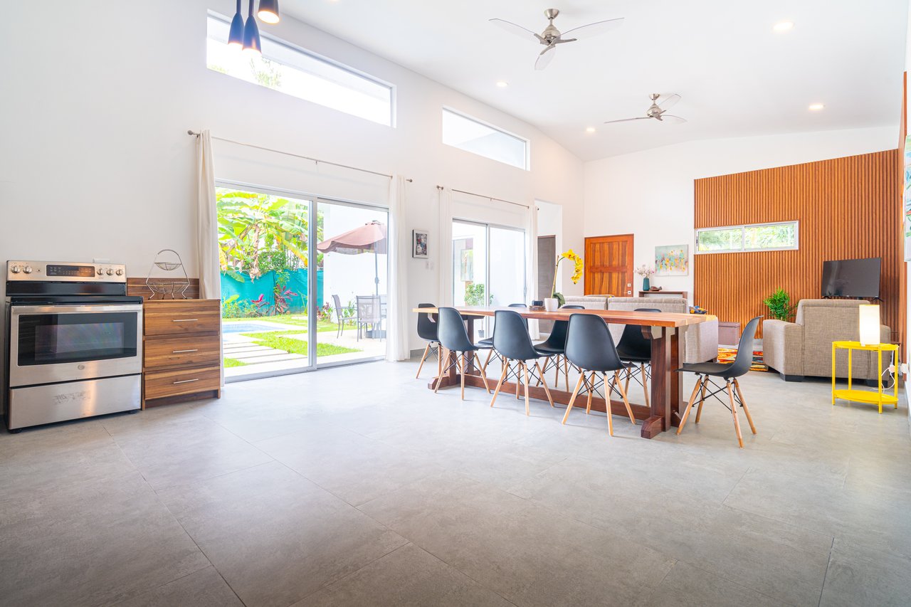 Brand New Home! Nature Lovers Escape by Uvita's Bamboo Forest and Swimming Holes