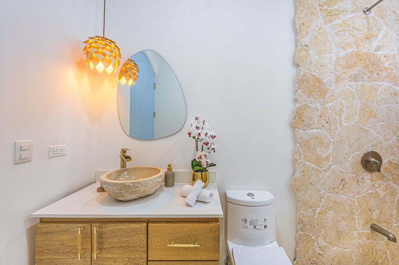Villa Pacífica – Elegancia, Privacidad y Confort en Uvita  