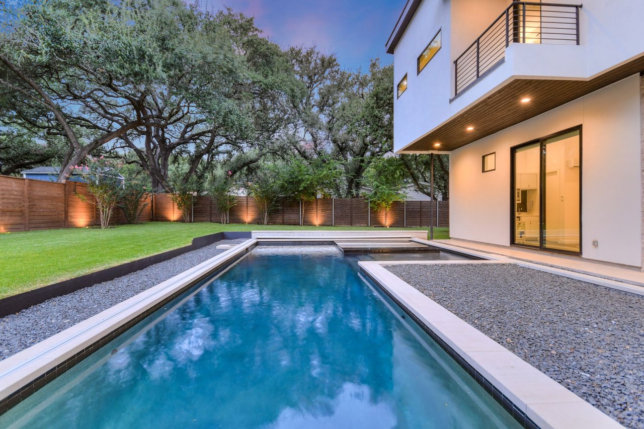Reveille Modern