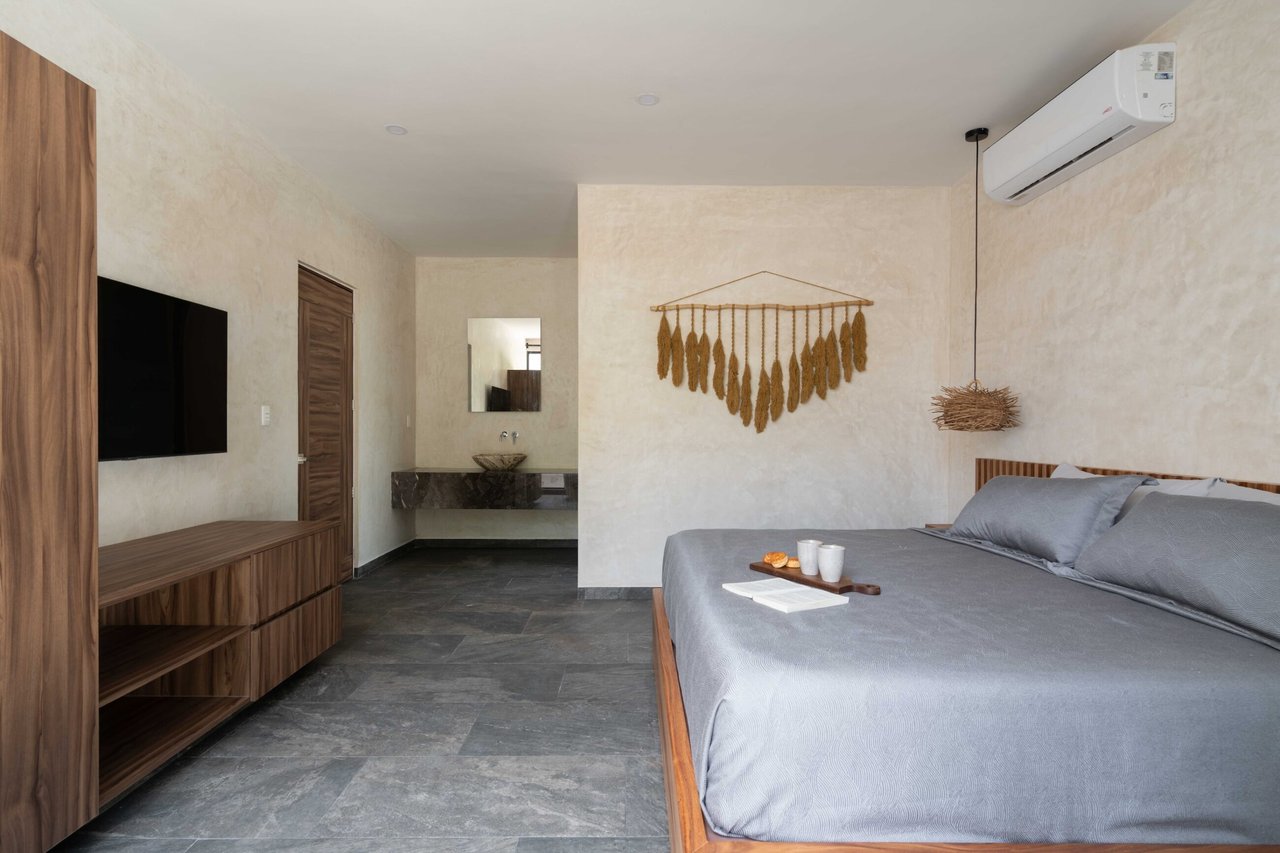 Villa 11  |  4 Bedroom with Large  Pool  in 12 O’Clock Tulum