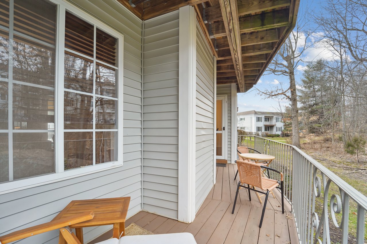 162 Riveredge Dr 162