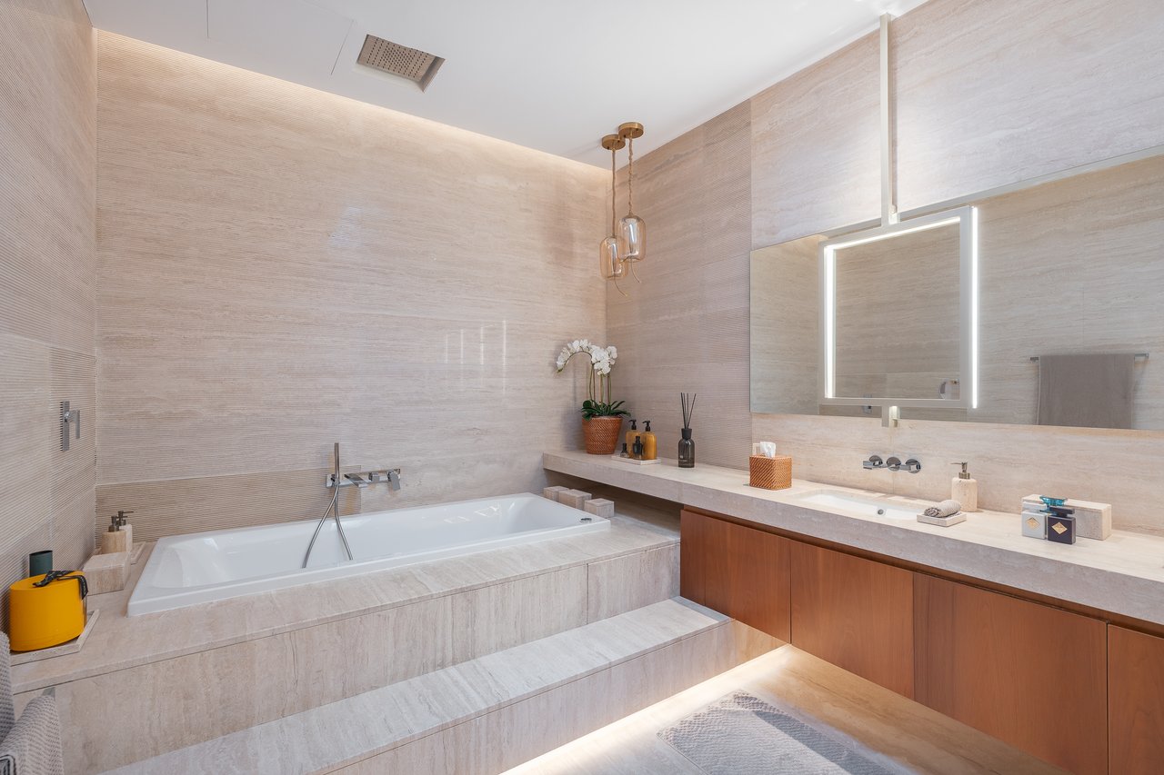Signature Villas Frond G