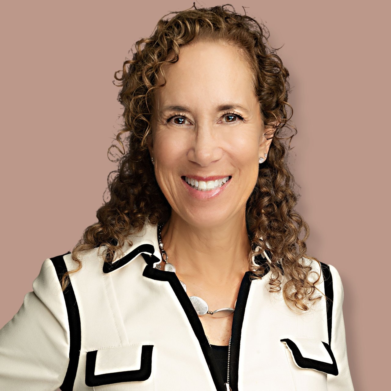 Janice Loose Bogart, GA Real Estate Agent Headshot