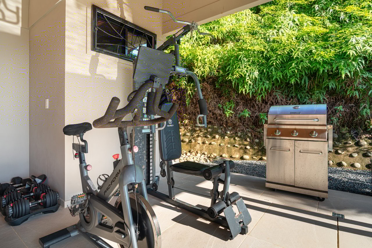 Casa Sea Breeze- Spectacular Ocean-View Home and Guest Villa in Prime Ojochal Location