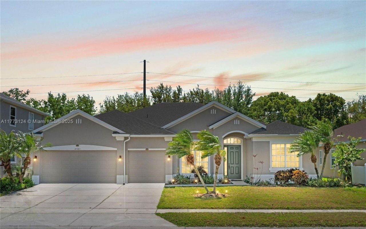 2501 Hinsdale Dr