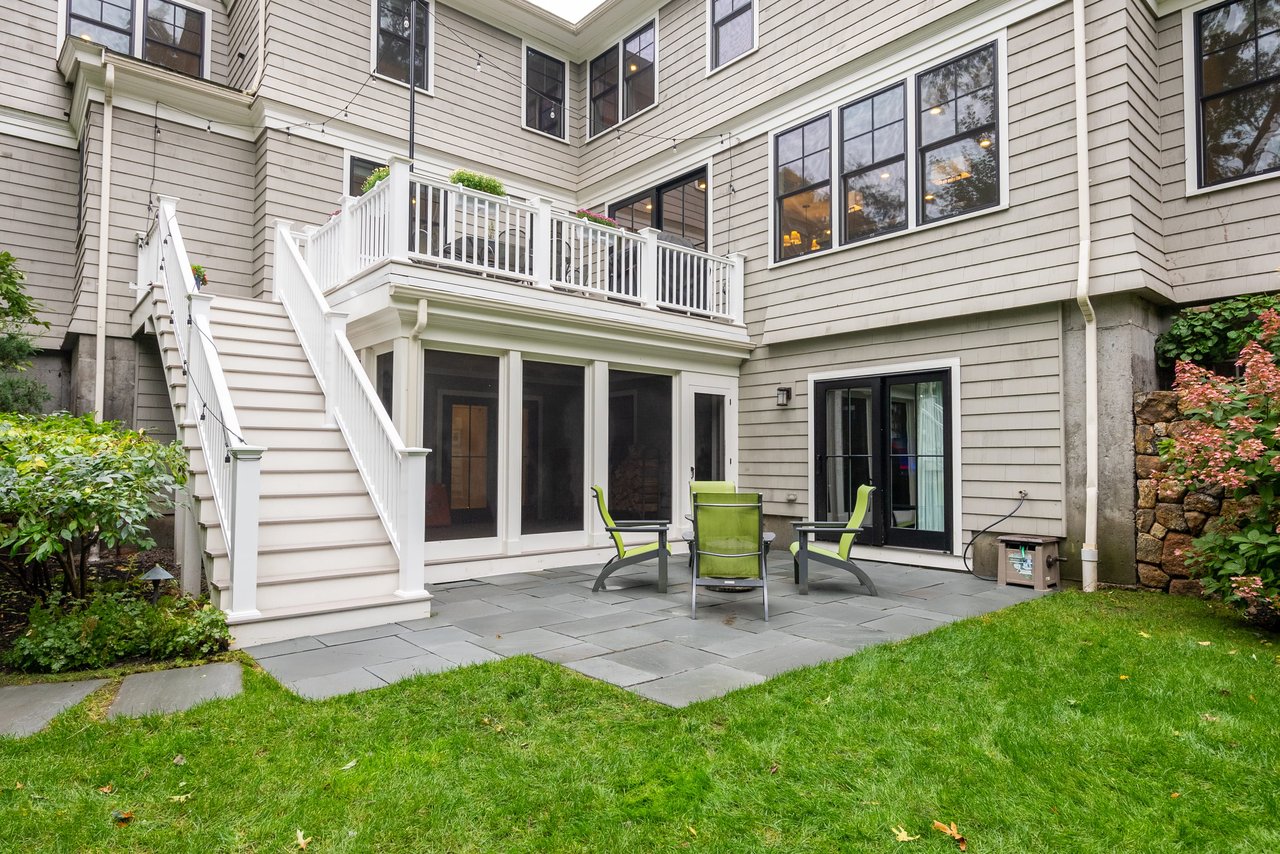 2 Kipling Rd