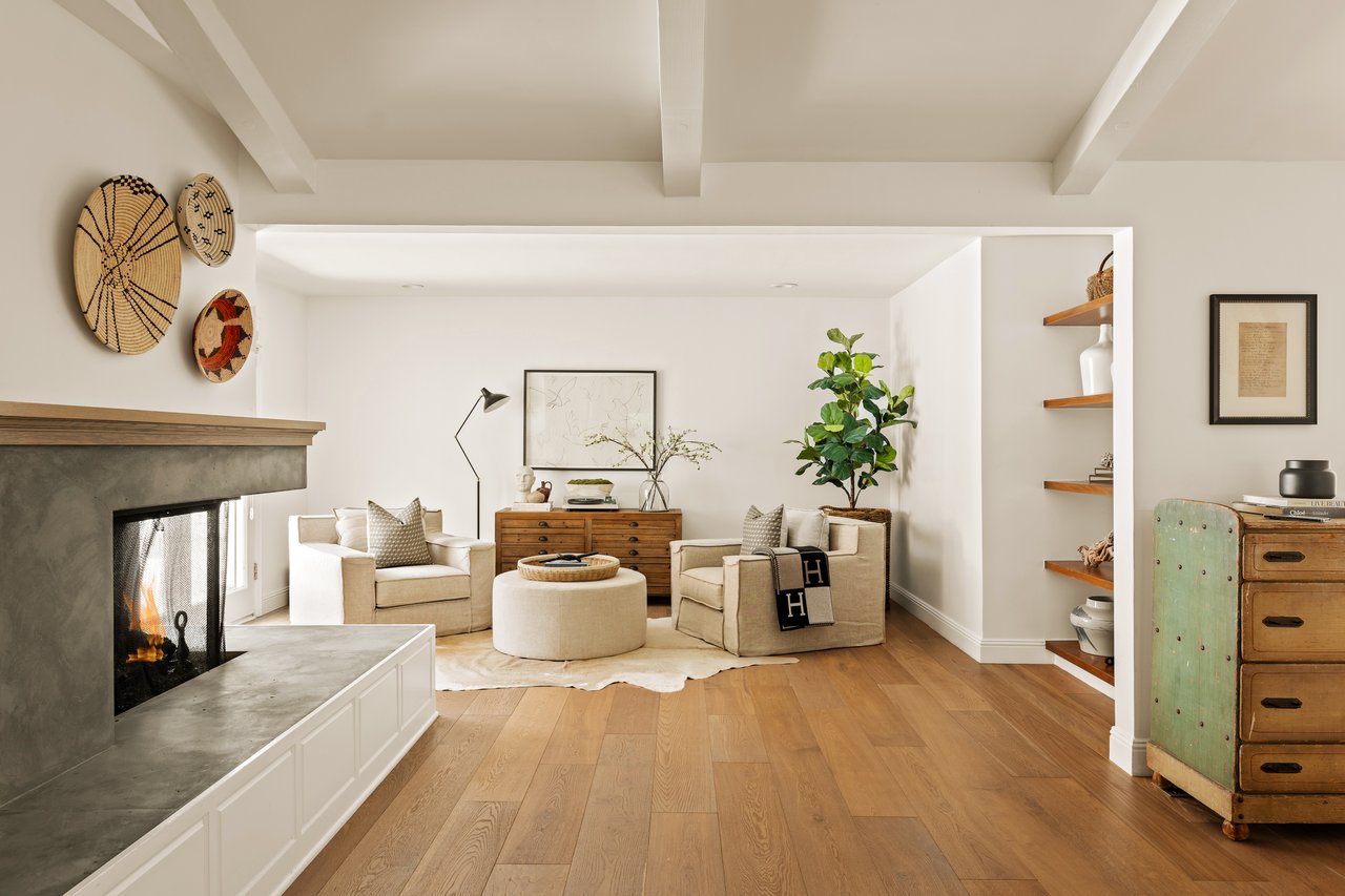 12047 Summit Cir, Beverly Hills