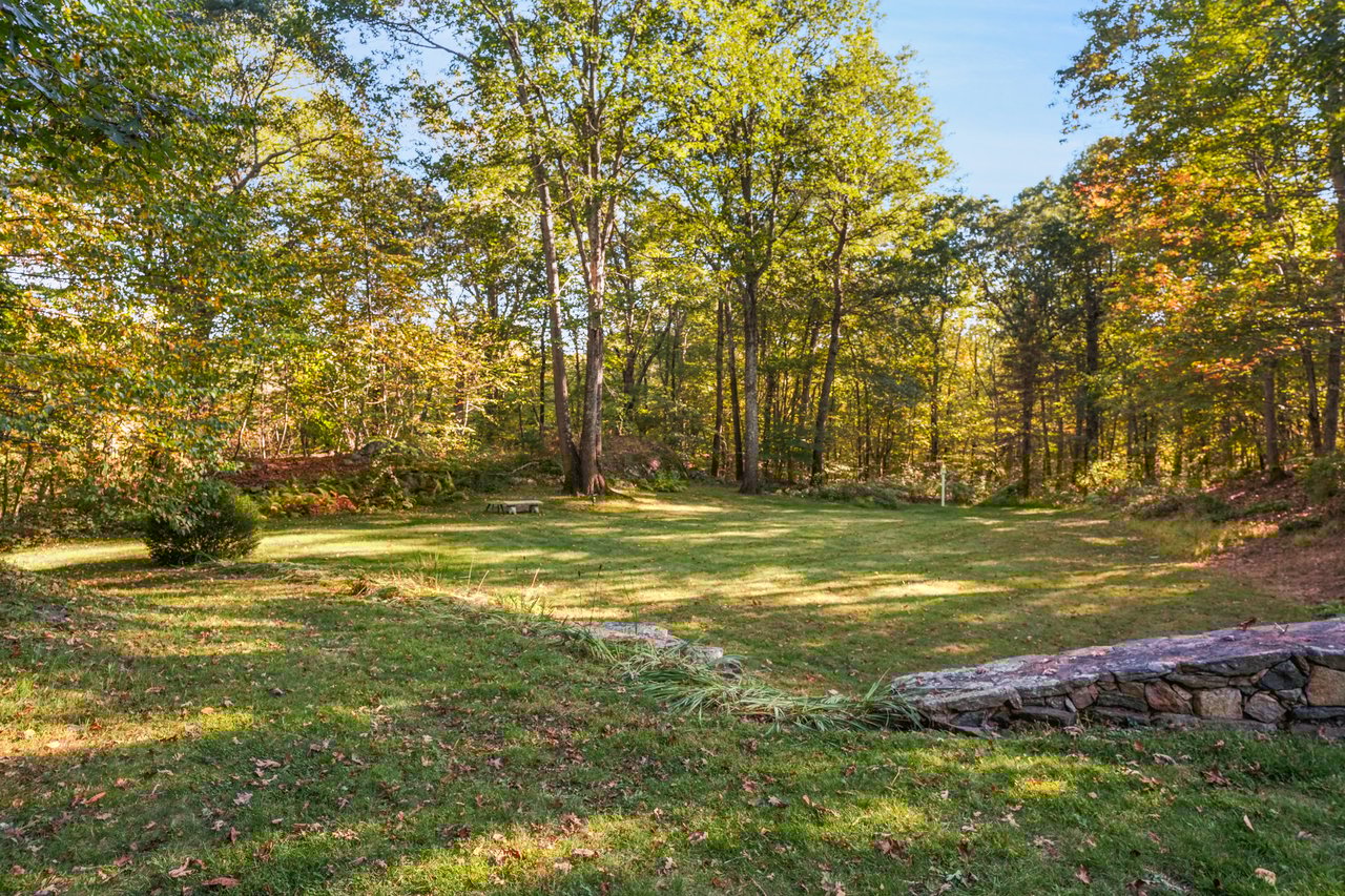 24 Twin Fawn Lane