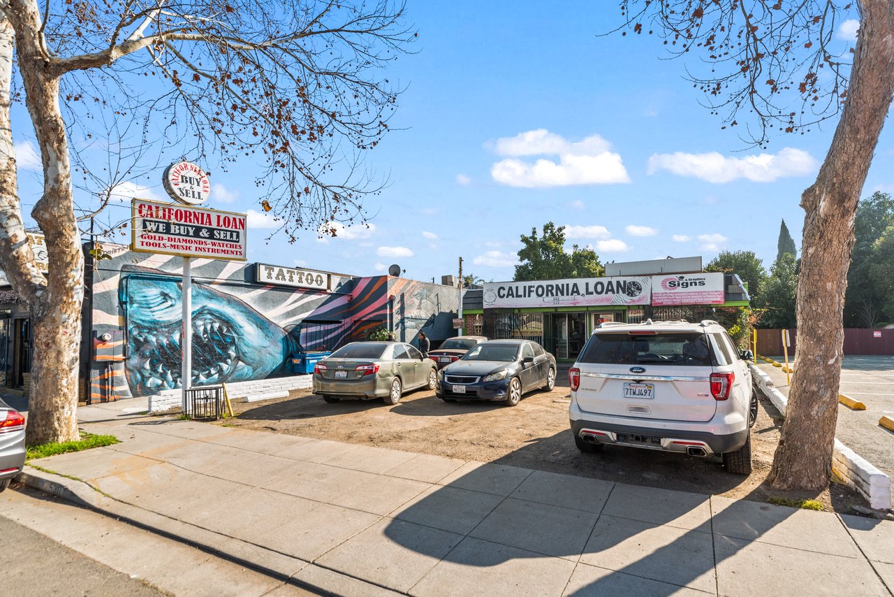 1,598 SF Retail Owner User Opportunity