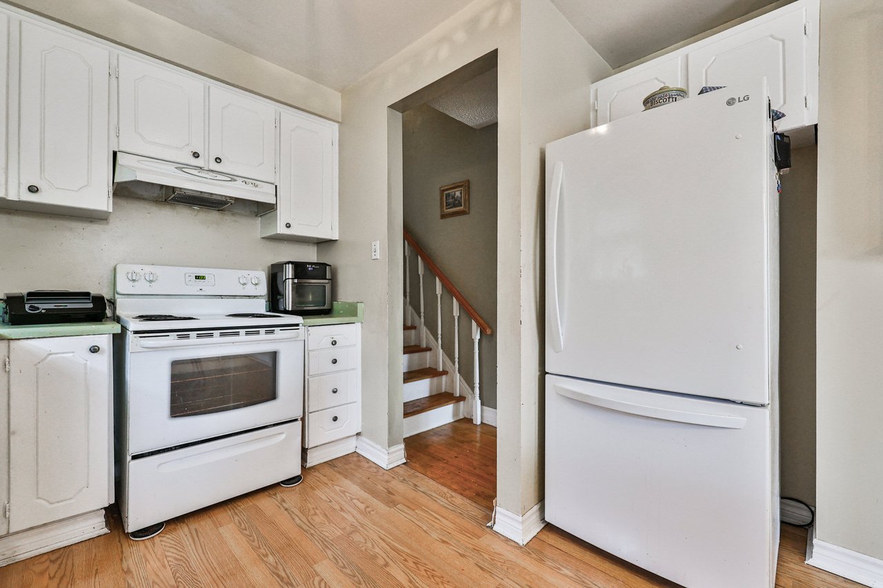 2167 Stir Cres