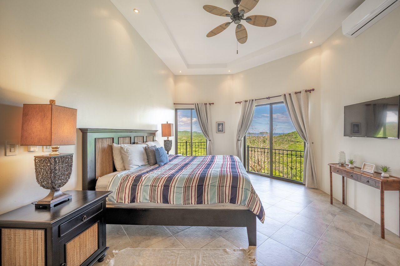 Casa de la Promesa, Vistas de Flamingo , Playa Potrero, Guanacaste
