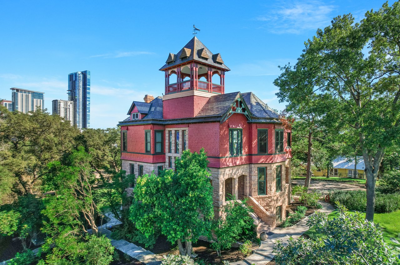 400 Academy DR
