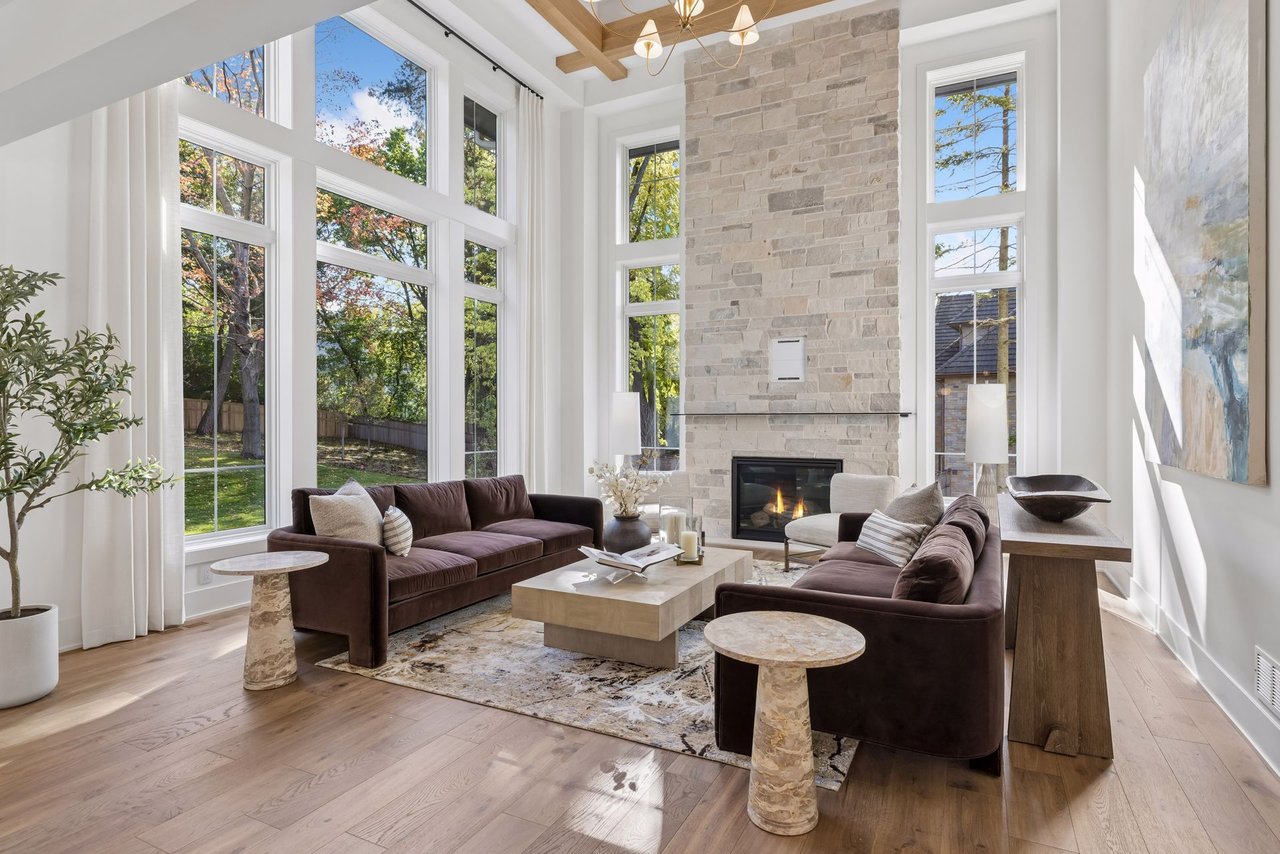 4909 Rolling Green Pkwy, Edina