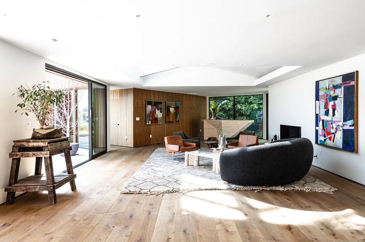 1883 Rising Glen Rd, Sunset Strip