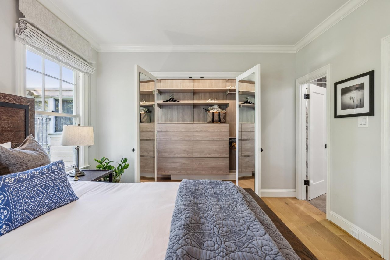 3520 Baker Street