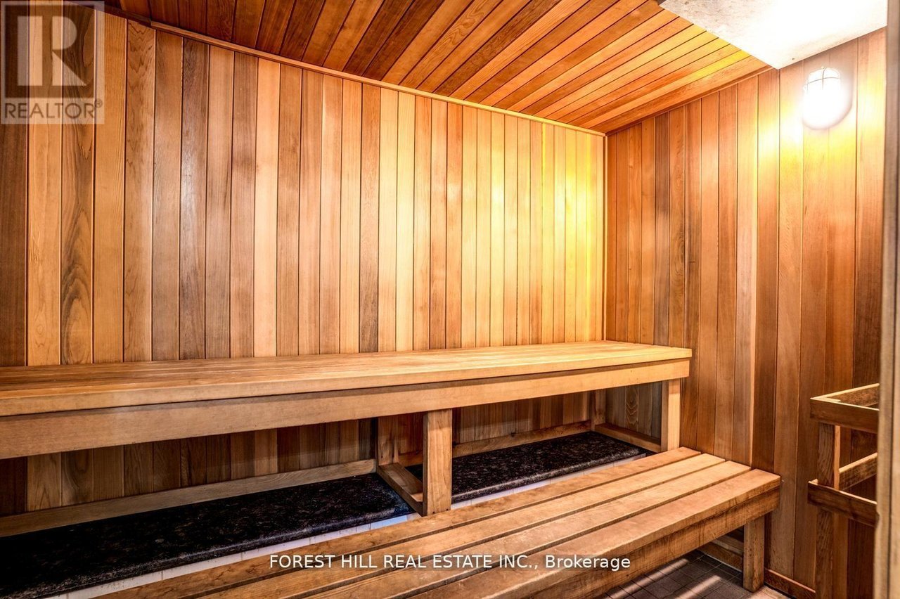 255 Richmond St E, #816