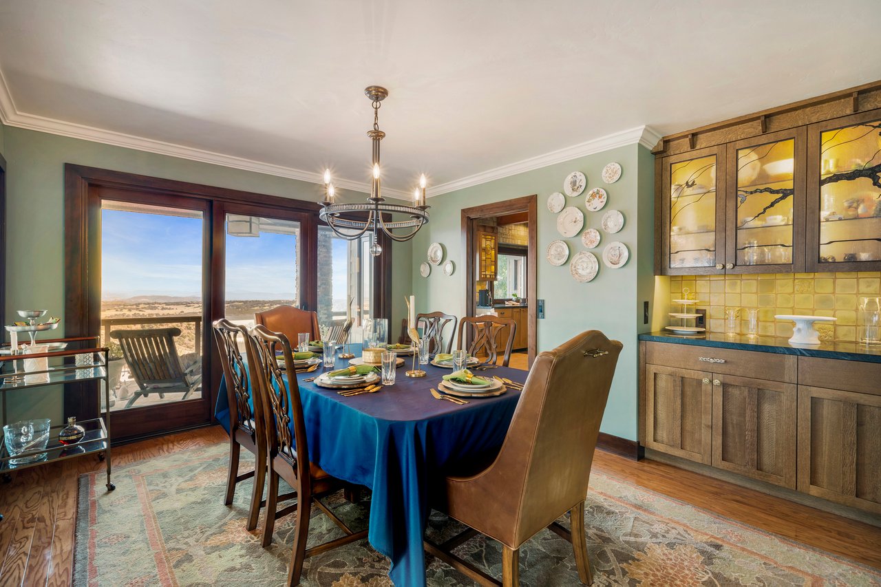 41005 Valle Vista