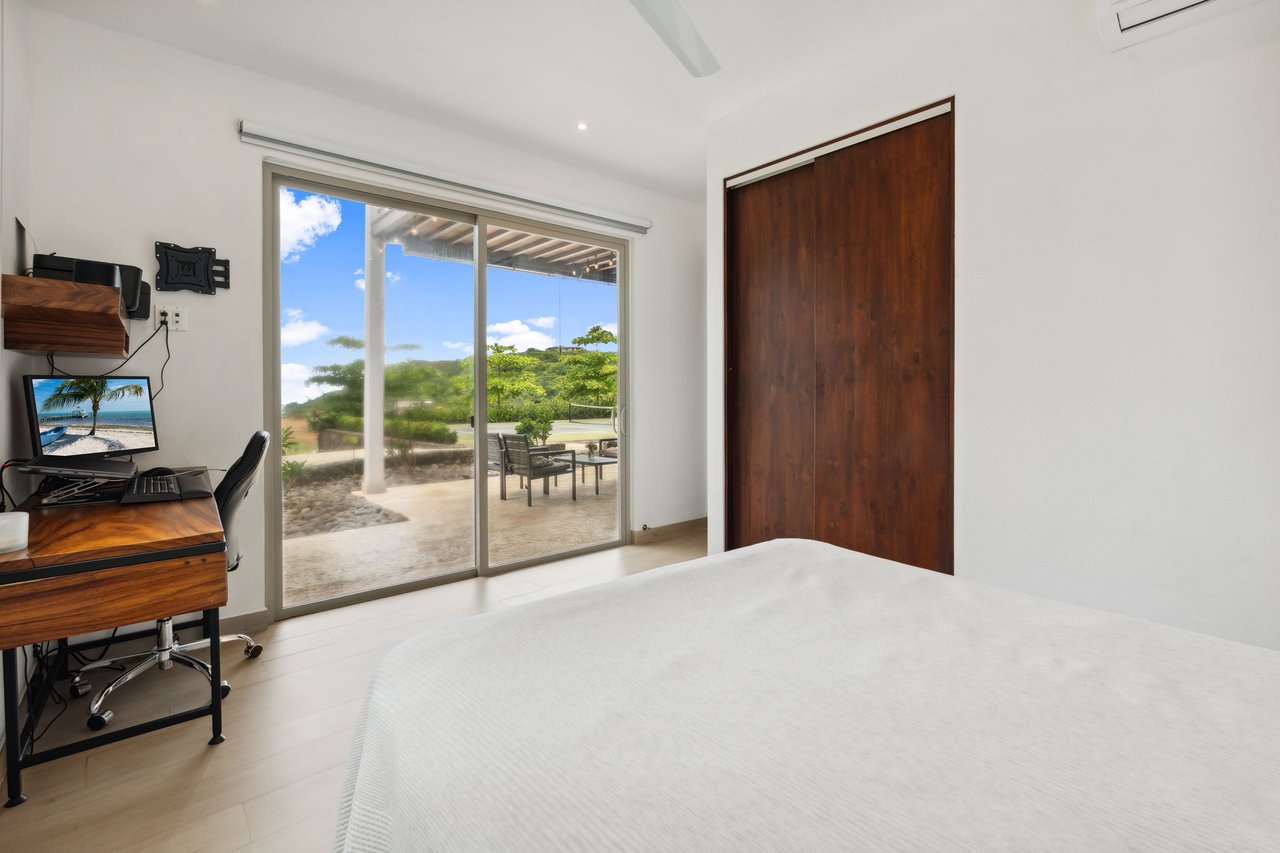 Casa Pickle on the Hill | Spacious Private Estate with Pickleball Court, Mature Gardens & Independent Guest Apartment