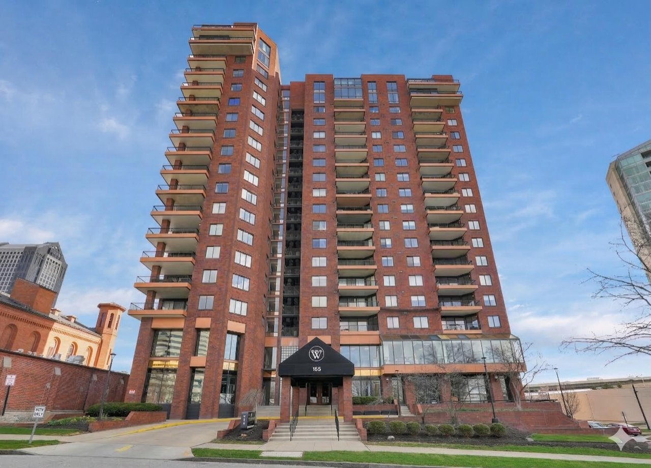 155 W Main Street #802: A Sold Waterford Tower Condo in Downtown Columbus