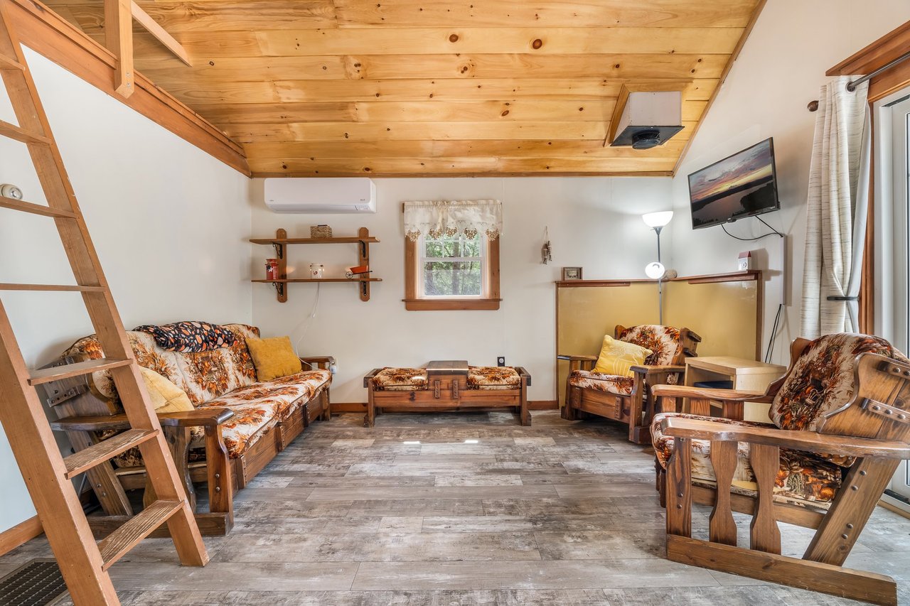 76 Cottage Shore Drive Holden, ME 04429-7003