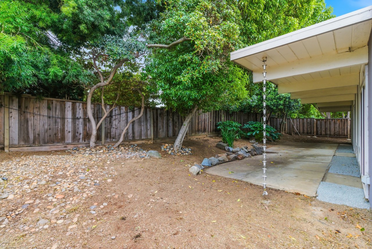 618 Sheraton Drive