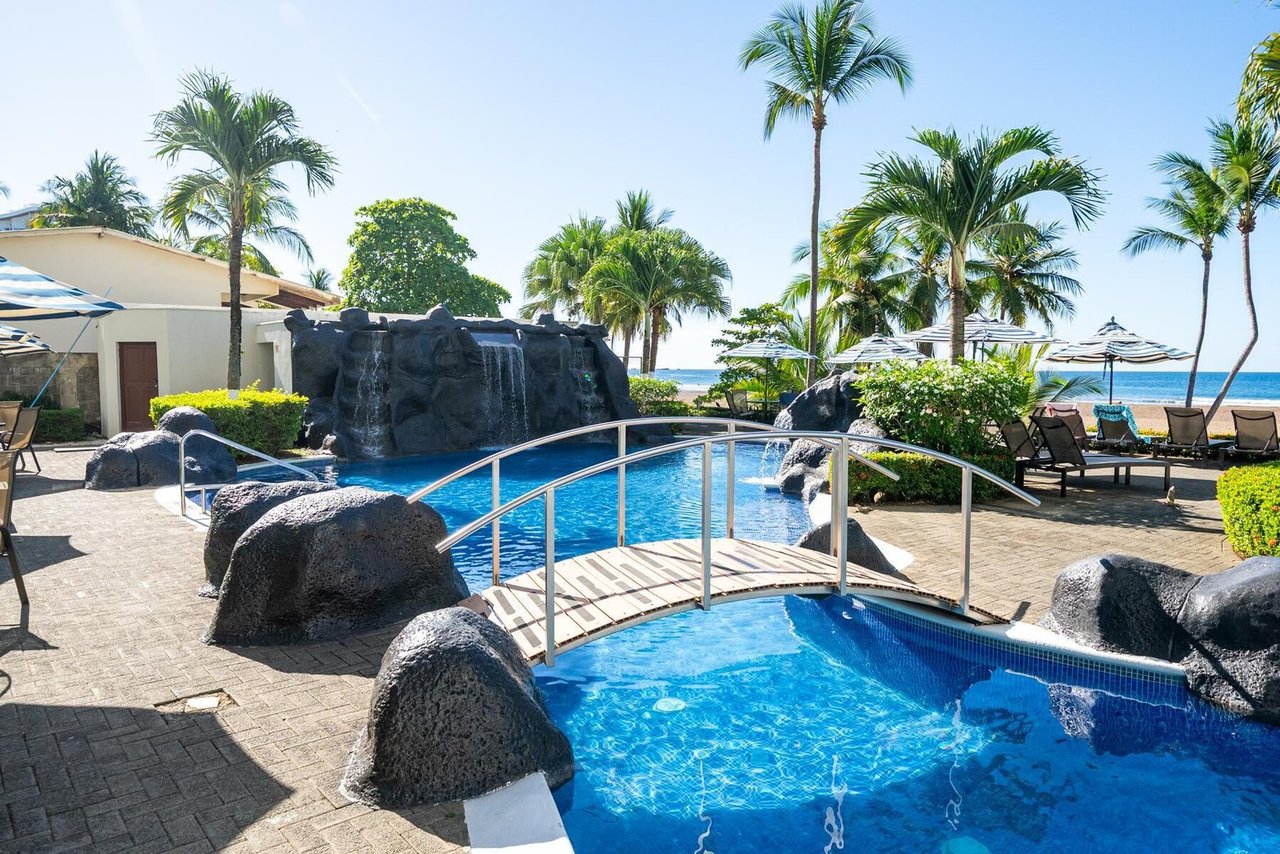 Remodeled Beachfront Condo, Jaco, Puntarenas