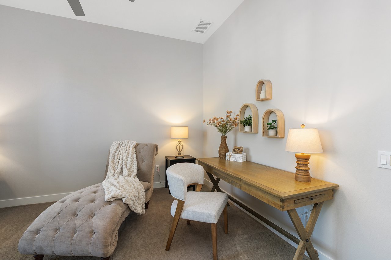 Poolside & Par on San Mateo