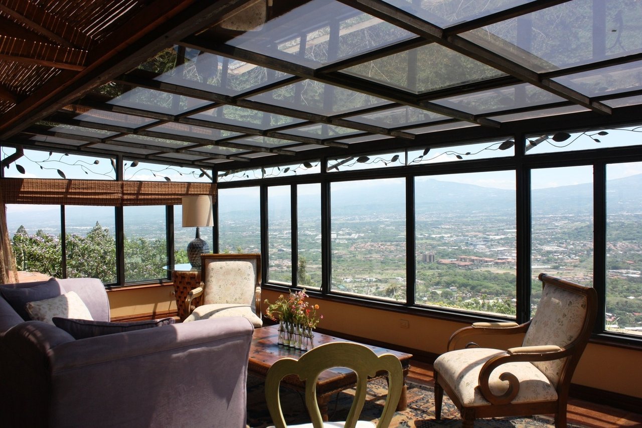 Fully Furnished Provenzal Estate