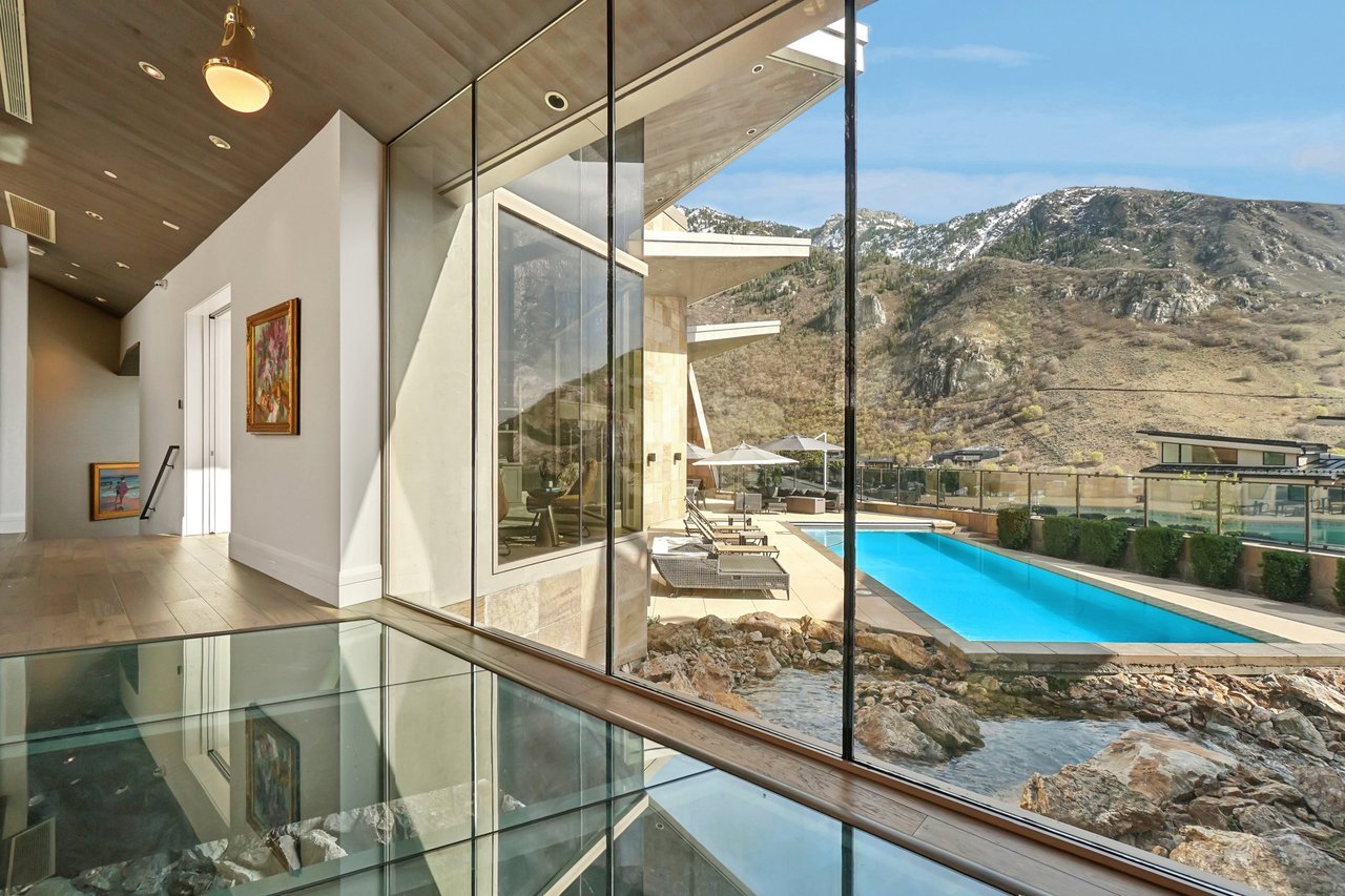 4141 E Canyon Estate Dr