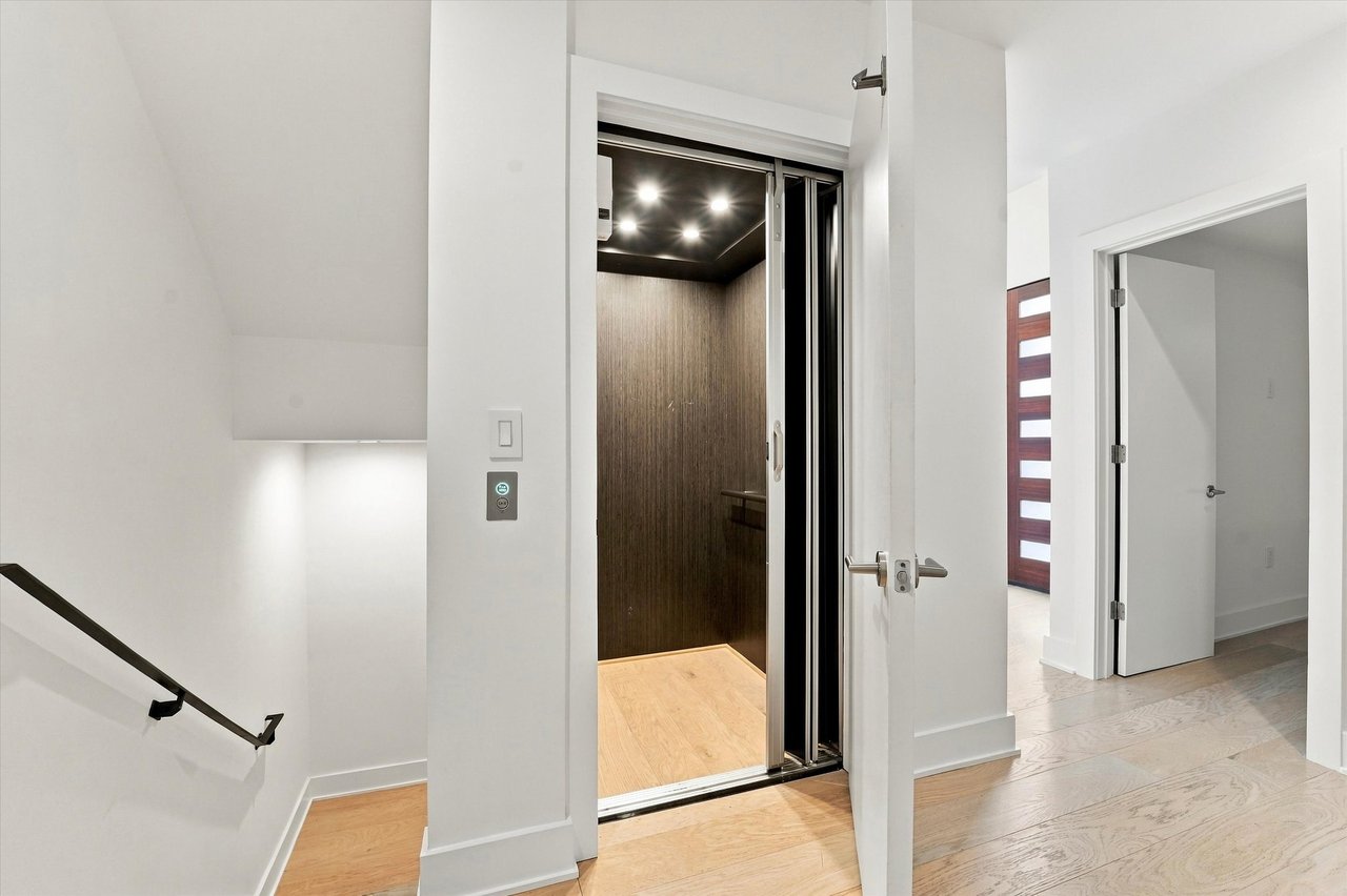 141 S Hancock St, Philadelphia, PA 19106