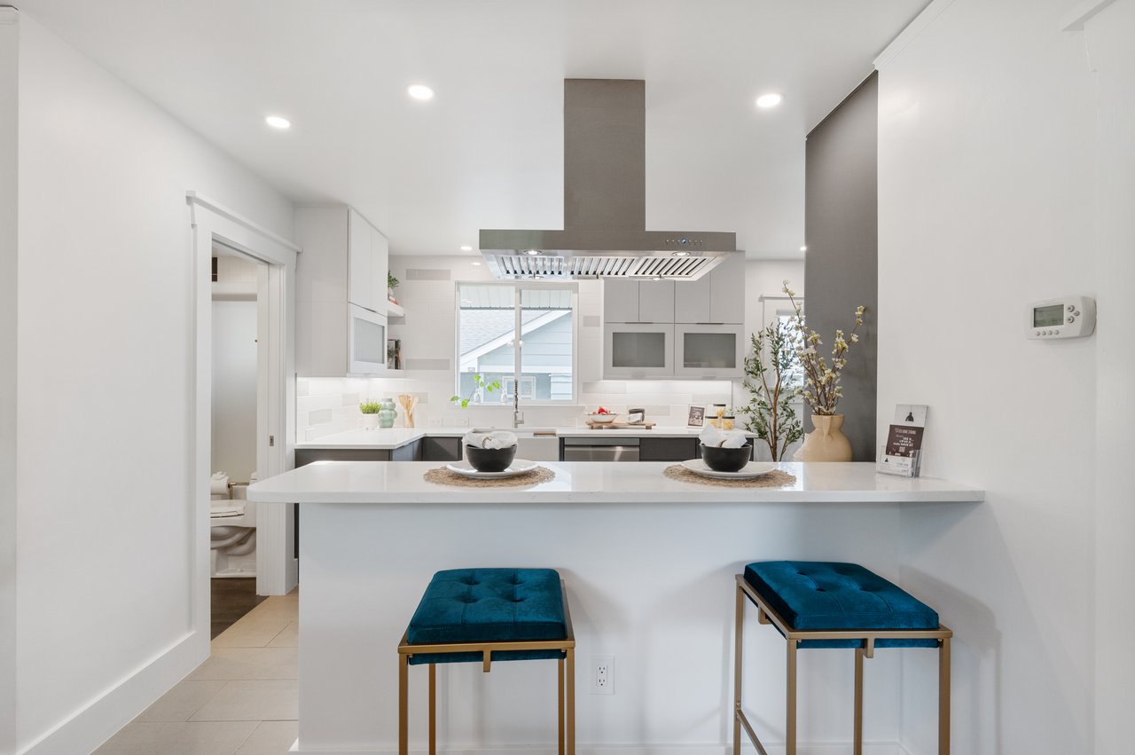 3052 S. Logan Street