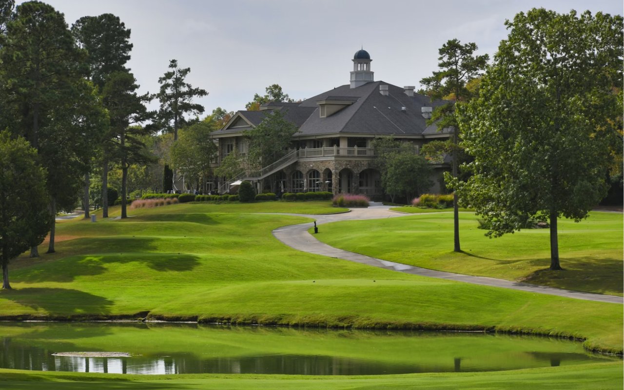 Best Country Clubs in Naperville, IL