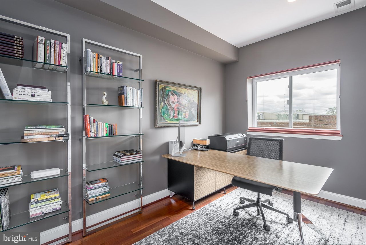 322 T St NW #2