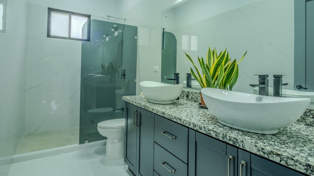Modern 3-Bed Jungle Home with River and Pool in Cinco Ventanas Ojochal