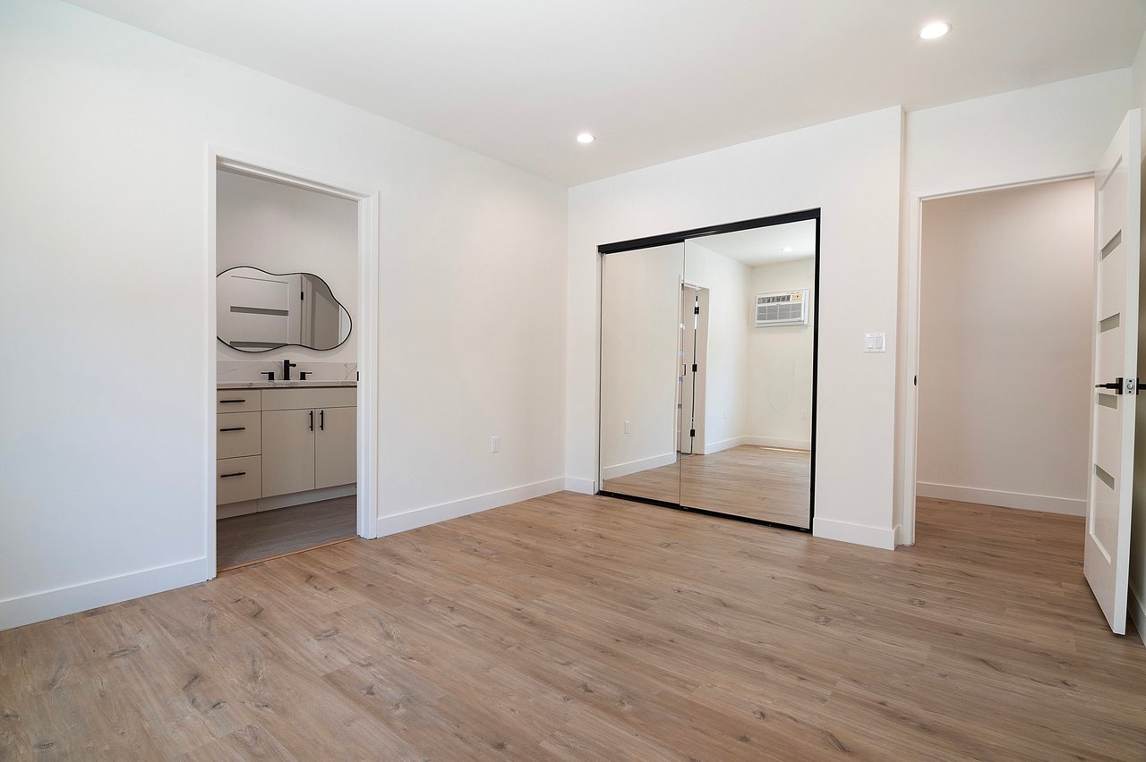 166 3/4 S Sycamore Ave | ADU