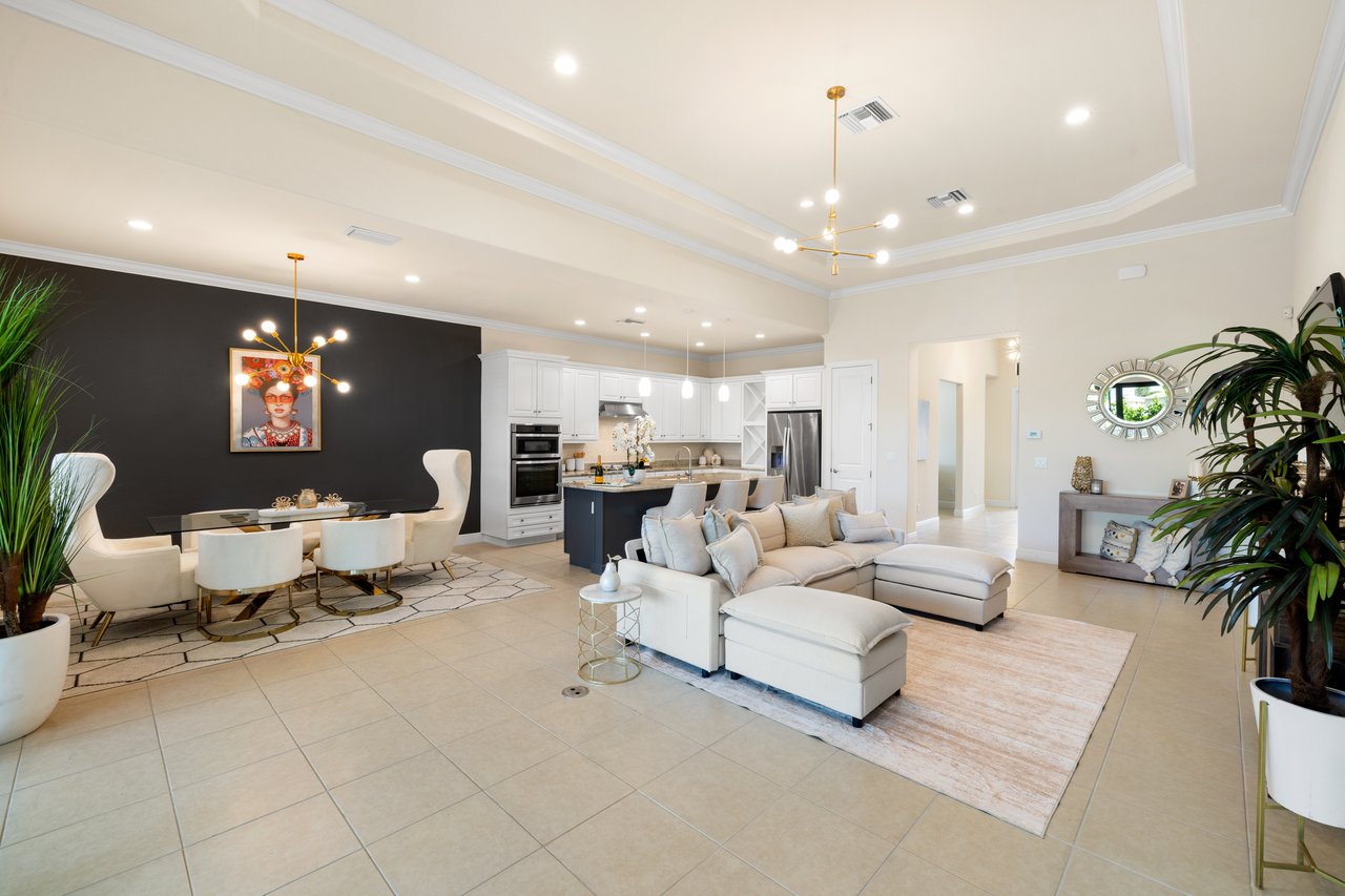 10137 Florence CIR, NAPLES