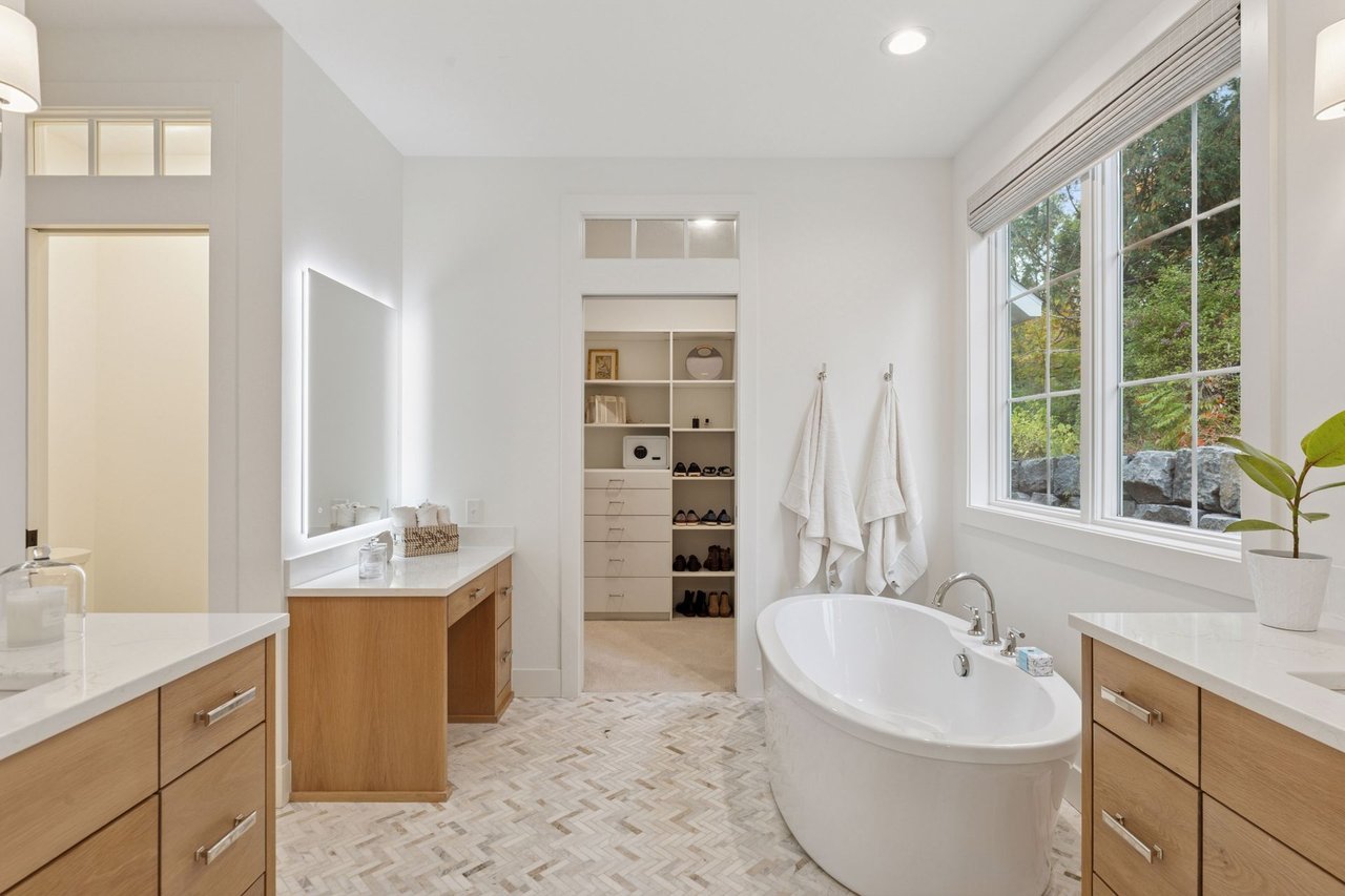 550 Orono Orchard Road S, Orono