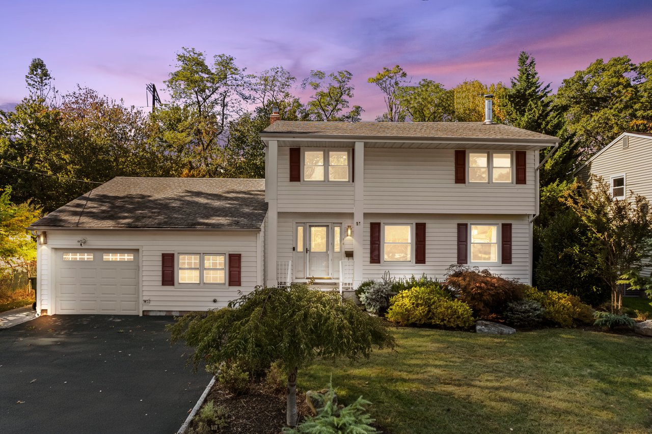 14 Mayling Court