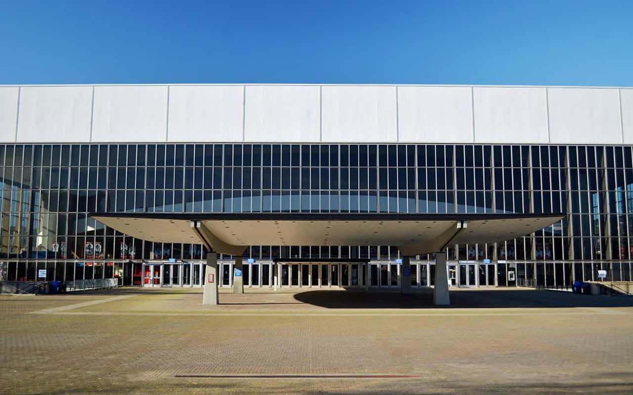 Memorial Coliseum: Glass Palace of Jams