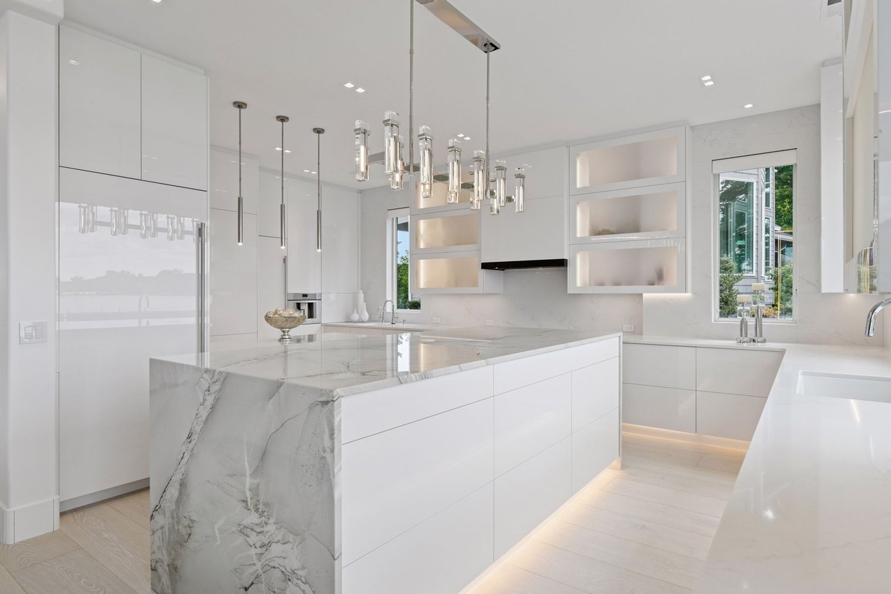 2492 Bantas Point Road, Wayzata