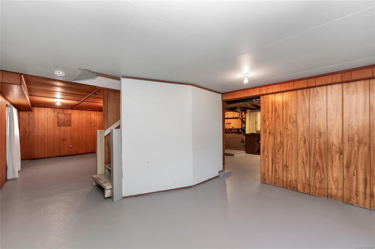 201 Burnside Rd
