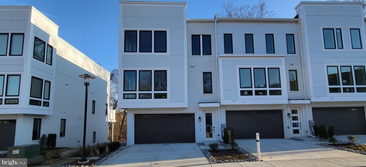 3721 Glenmoor Reserve Ln, Chevy Chase, MD 20815