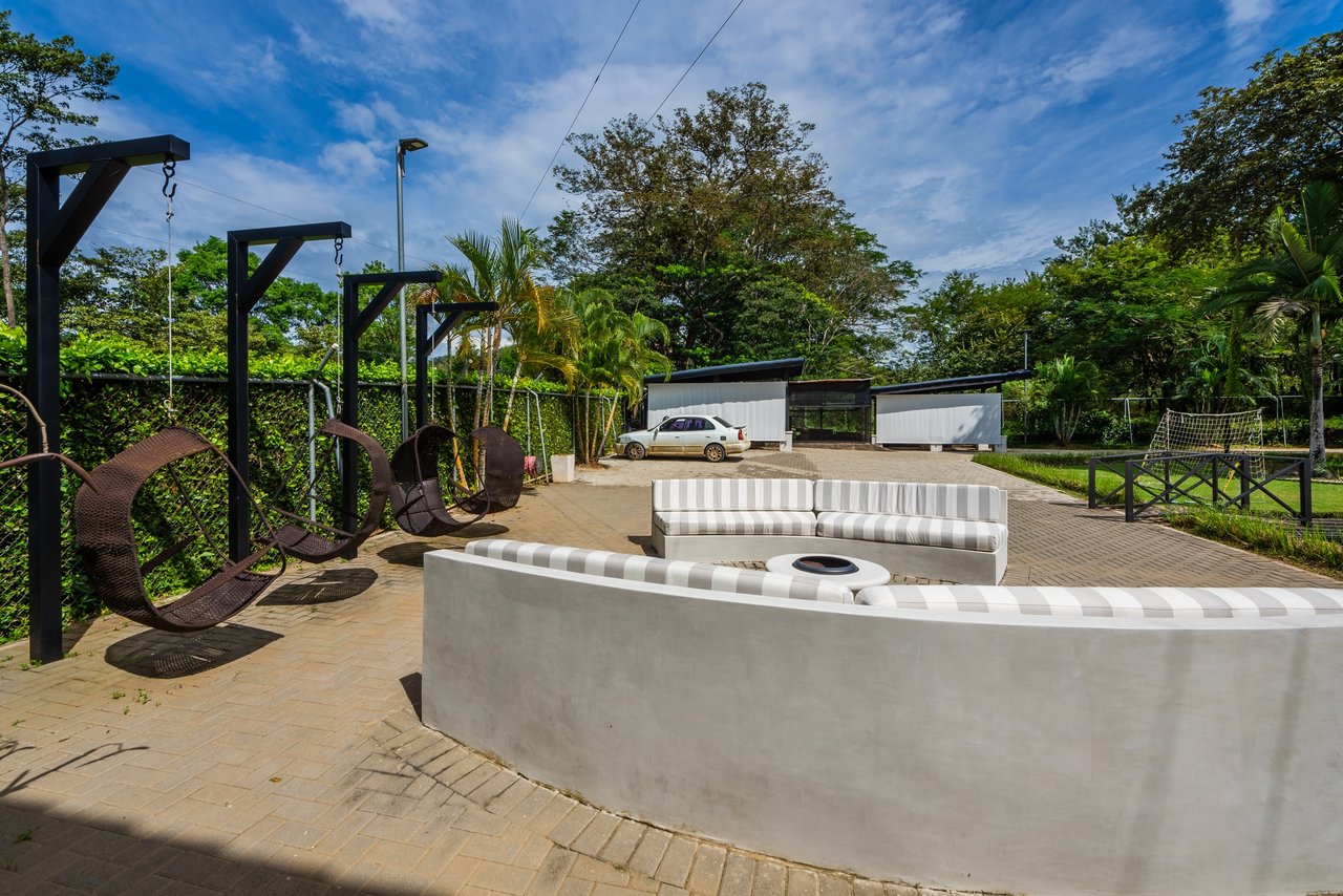 Casa Cielo | Luxurious Multifunctional Estate with Main House, Apartments, and Pool in Guanacaste!